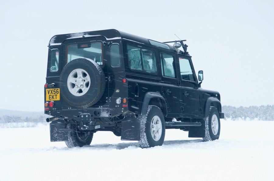  Land Rover Defender 2006 года  (фото 11 из 227)